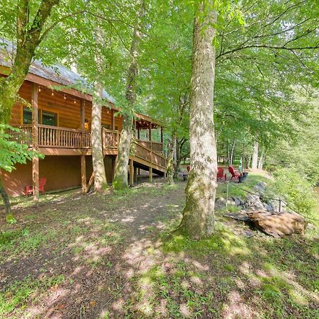 Riverfront Ellijay Cabin With Deck And Pool Access! Екстериор снимка