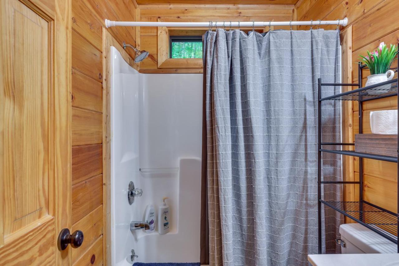 Riverfront Ellijay Cabin With Deck And Pool Access! Екстериор снимка