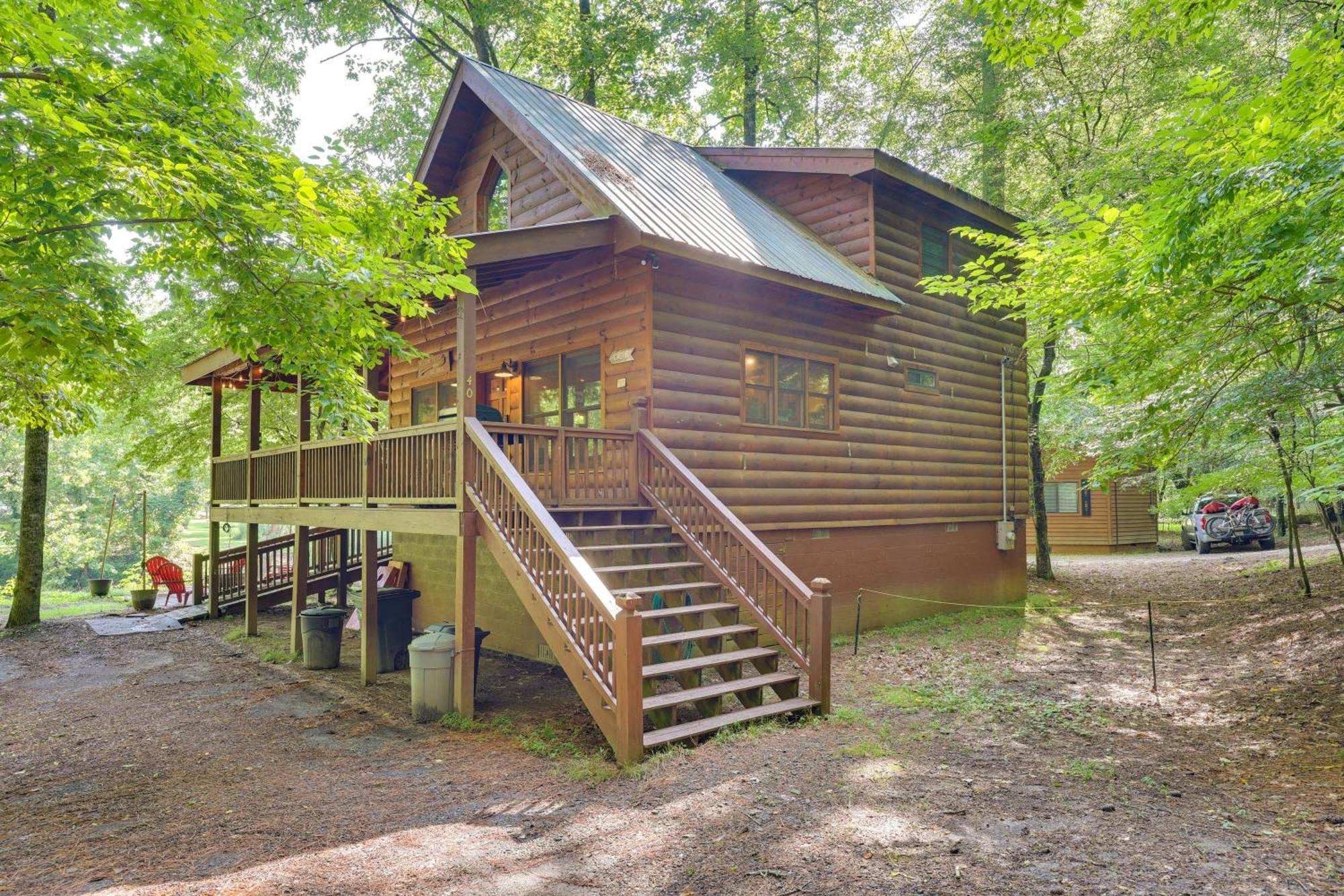 Riverfront Ellijay Cabin With Deck And Pool Access! Екстериор снимка